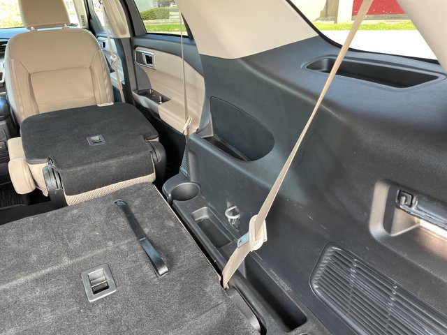 Used 2023 Ford Explorer XLT AWD/4WD image 69