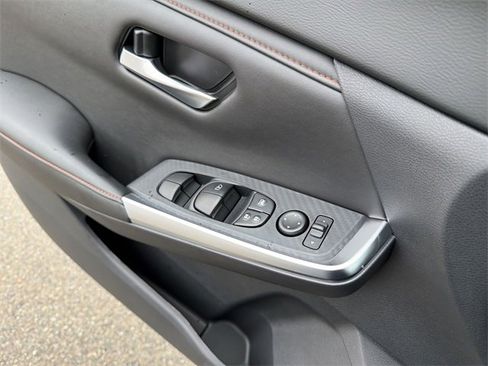 New 2025 Nissan Sentra SR w/ SR Premium Package image 21