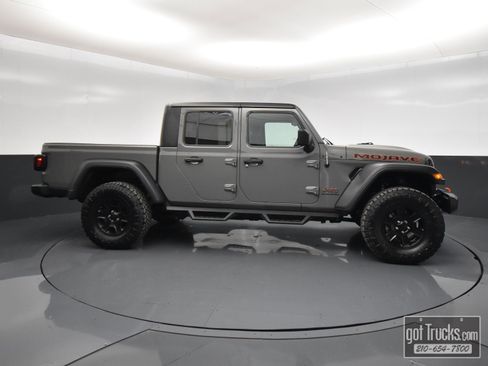 Used 2020 Jeep Gladiator Mojave w/ Trailer Tow Package AWD/4WD image 50