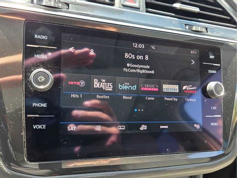 Used 2018 Volkswagen Tiguan SE FWD image 23
