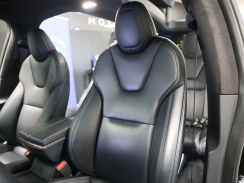 Used 2020 Tesla Model X Long Range image 23