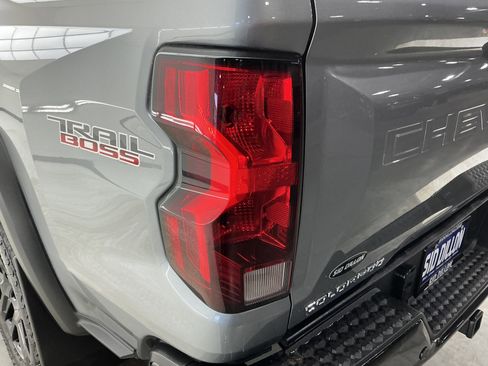 Used 2023 Chevrolet Colorado Trail Boss w/ Technology Package image 22