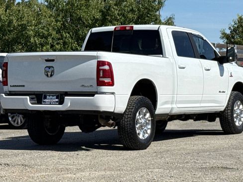 Used 2024 RAM 2500 Laramie AWD/4WD image 4