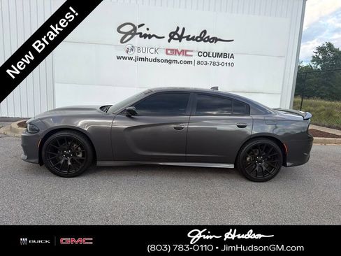 Used 2023 Dodge Charger GT RWD image 2