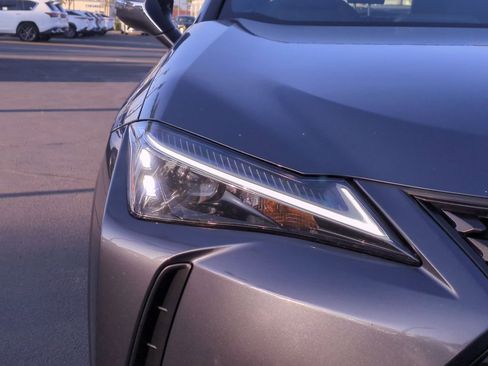 Used 2024 Lexus UX 250h FWD image 11