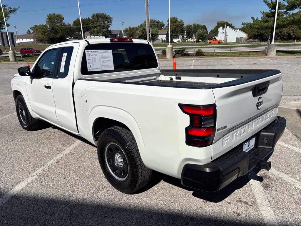 Used 2024 Nissan Frontier S RWD image 6