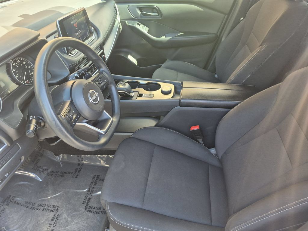 Used 2024 Nissan Rogue S AWD/4WD image 11