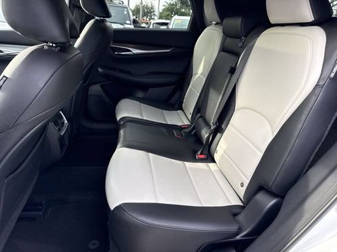Used 2023 INFINITI QX55 Luxe w/ Cargo Package AWD/4WD image 23