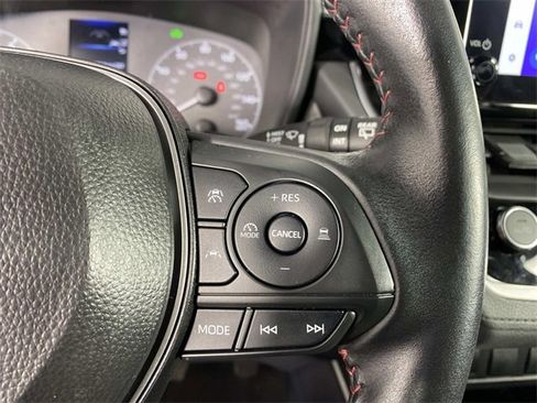 Used 2024 Toyota Corolla Cross Hybrid Nightshade image 16