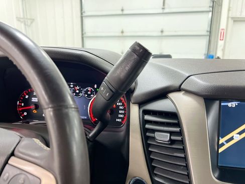 Used 2015 GMC Yukon XL Denali w/ Open Road Package AWD/4WD image 18