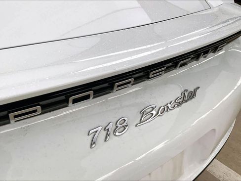 Used 2019 Porsche 718 Boxster RWD image 30
