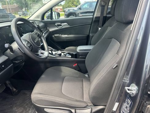 Certified 2023 Kia Sportage LX AWD/4WD image 9