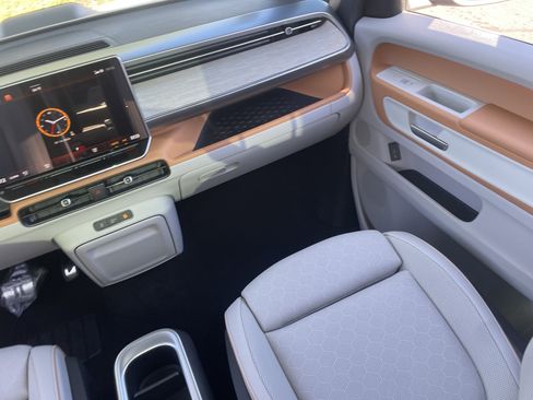 New 2025 Volkswagen ID. Buzz Pro S Plus image 13