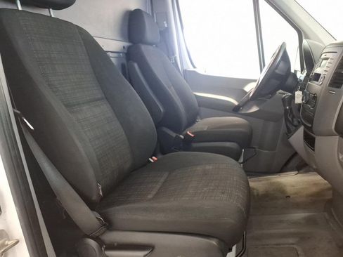 Used 2016 Mercedes-Benz Sprinter 2500 image 16