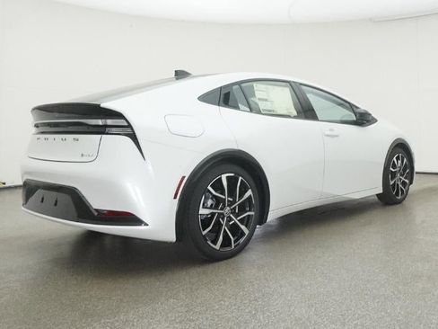 New 2026 Toyota Prius Plug-In Hybrid image 25