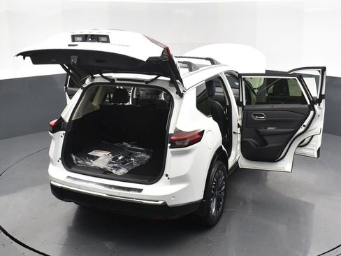 New 2026 Nissan Rogue Platinum w/ Platinum Premium Package image 33