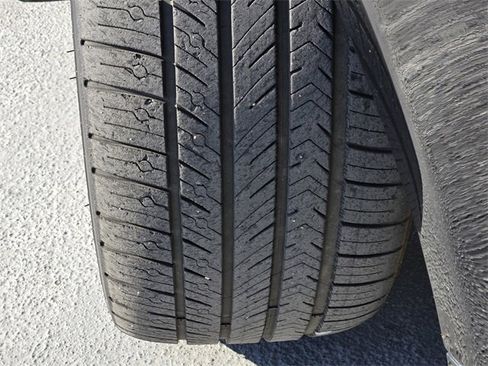 Used 2016 Mercedes-Benz E 400 Coupe image 11