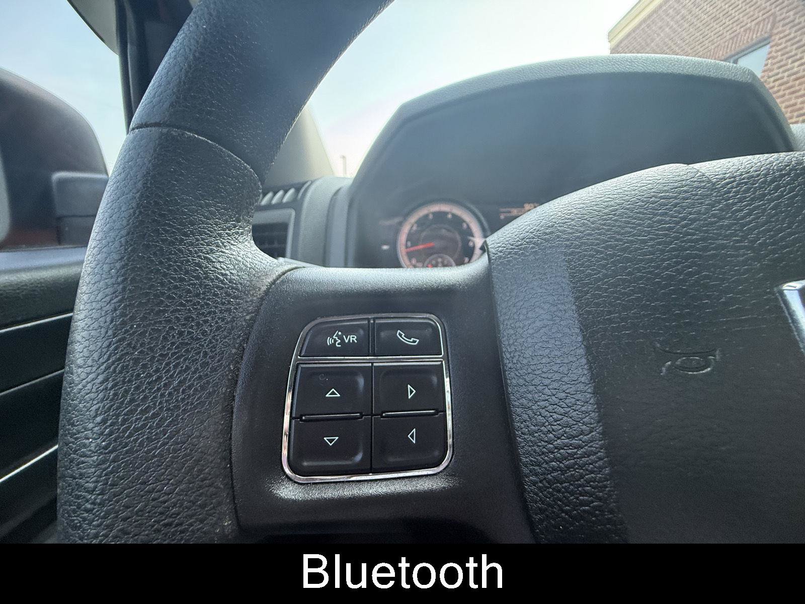 Used 2019 RAM 1500 Express w/ Express Value Package AWD/4WD image 9