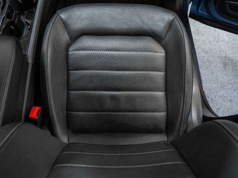 Used 2019 Volkswagen Atlas SEL Premium image 38