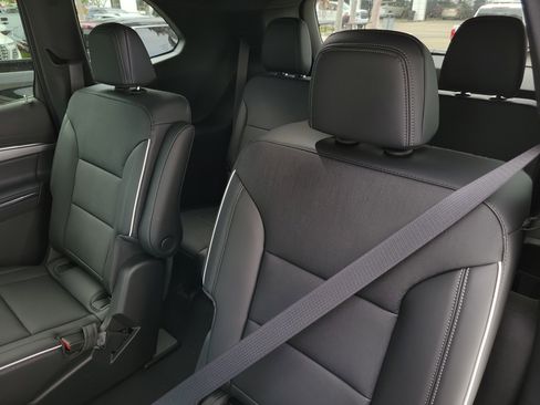 New 2026 Buick Enclave Preferred w/ Power Package FWD image 13