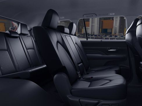 New 2026 Toyota Grand Highlander XLE image 2