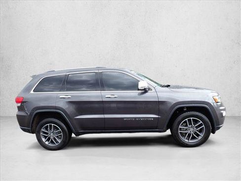 Used 2018 Jeep Grand Cherokee Limited AWD/4WD image 5