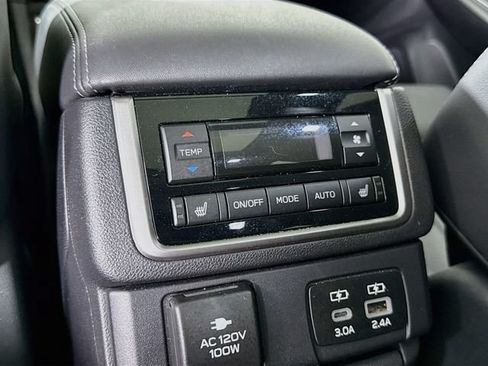 Used 2024 Subaru Ascent Touring AWD/4WD image 28