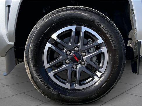 Used 2024 Toyota Tacoma TRD Sport image 11