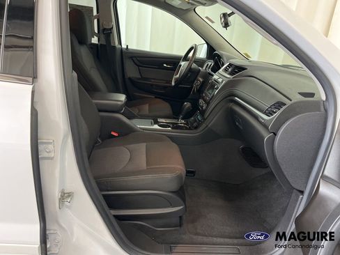 Used 2016 Chevrolet Traverse LT w/ Traveler's Package FWD image 20