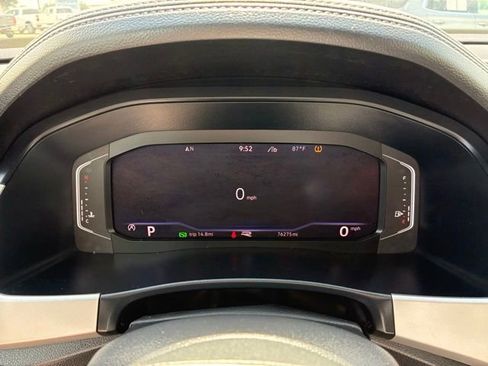 Used 2022 Volkswagen Atlas SEL R-Line AWD/4WD image 14