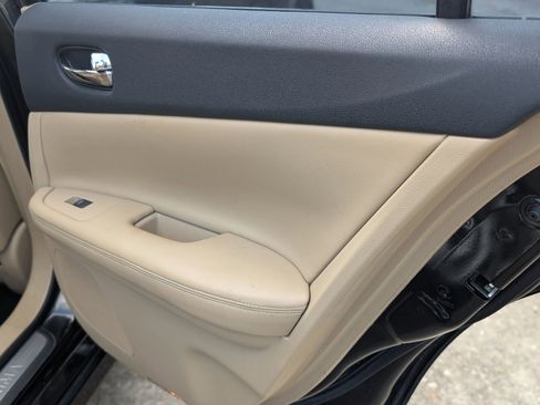 Used 2011 Nissan Maxima 3.5 SV w/ Premium Pkg image 22