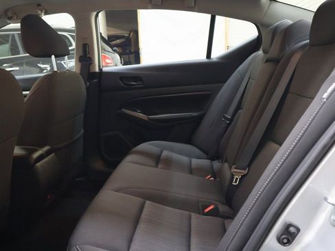 Used 2023 Nissan Altima 2.5 SV image 15