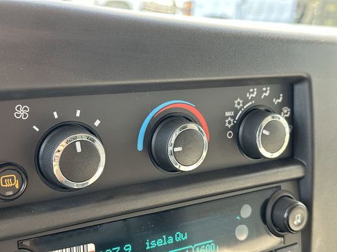 New 2025 GMC Savana 2500 Extended w/ Driver Convenience Package image 18