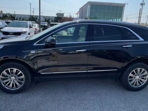 Used 2018 Cadillac XT5 Luxury w/ Driver Awareness Package FWD image 7