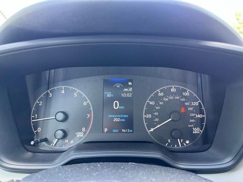 Used 2025 Toyota Corolla LE image 12