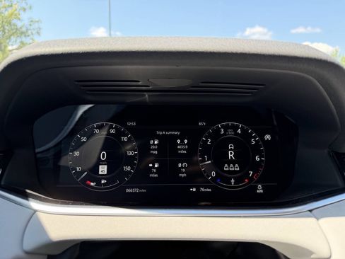 Used 2020 Land Rover Range Rover Evoque SE AWD/4WD image 24