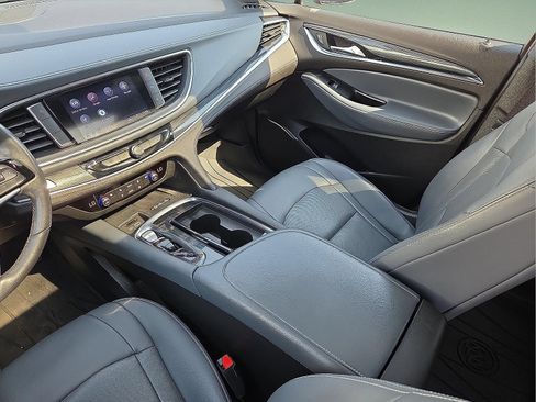 Used 2023 Buick Enclave Essence w/ Experience Buick Package FWD image 19