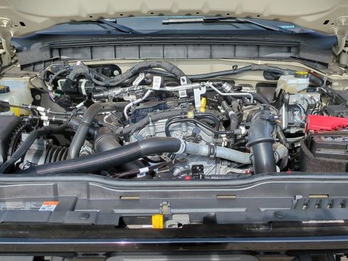 Used 2025 Ford Bronco Outer Banks image 32