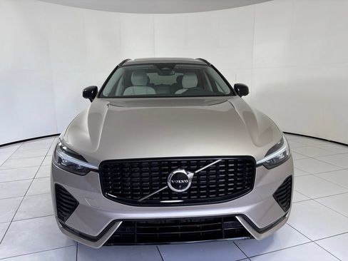 Used 2023 Volvo XC60 B5 Plus w/ Protection Package Premier AWD/4WD image 8