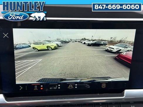 Used 2025 Chevrolet Silverado 1500 LTZ AWD/4WD image 34