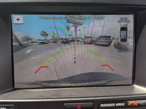 Used 2019 Ford Explorer XLT w/ Equipment Group 202A FWD image 17