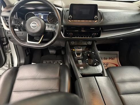 Used 2021 Nissan Rogue SV w/ Premium Package FWD image 14