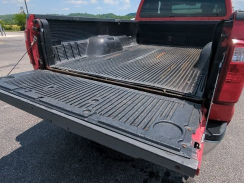 Used 2011 Ford F250 XLT w/ XLT Interior Pkg AWD/4WD image 31