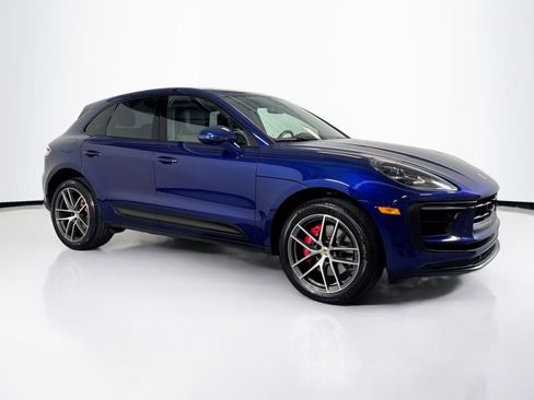 Certified 2024 Porsche Macan S AWD/4WD image 7