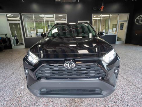 Used 2023 Toyota RAV4 XLE Premium AWD/4WD image 6