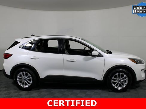 Certified 2020 Ford Escape SE image 2
