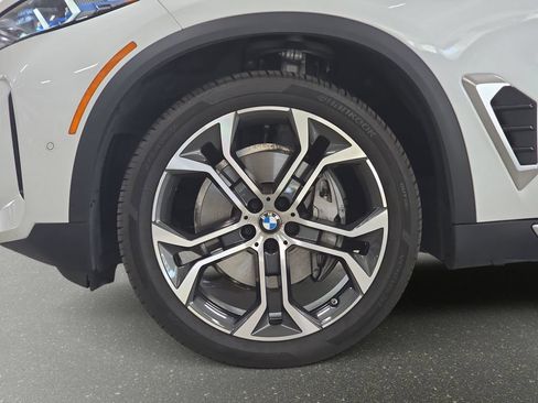 Certified 2024 BMW X5 sDrive40i w/ Premium Package RWD image 29