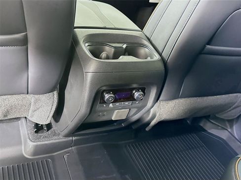 New 2026 GMC Acadia AT4 w/ Luxury Package AWD/4WD image 19
