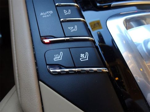 Used 2015 Porsche Cayenne S image 22