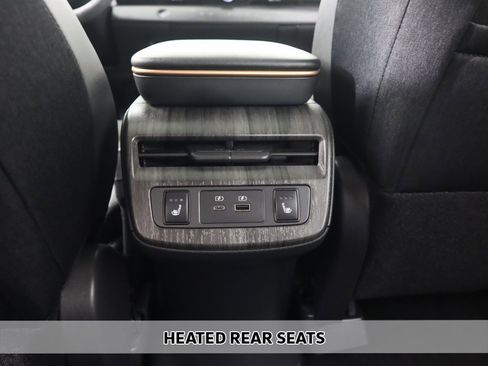 Used 2023 Nissan Ariya EVOLVE+ e-4ORCE image 10